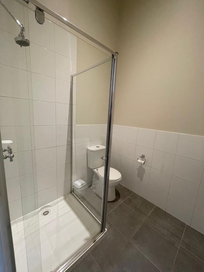 Falcon Hotel Motel Kanyapella Dış mekan fotoğraf
